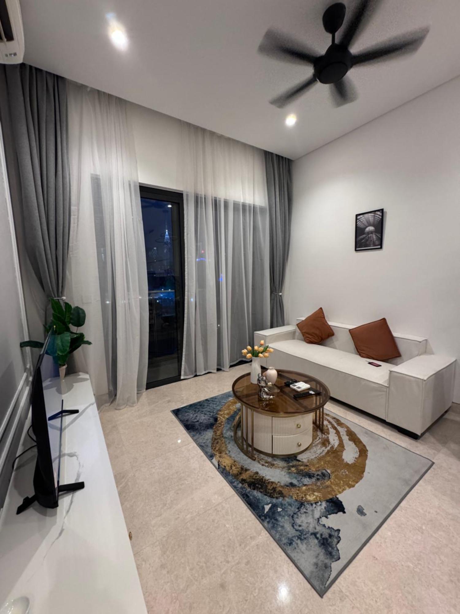 Infinity Pool Suite Bukit Bintang Lalaport Bbcc Куала-Лумпур Экстерьер фото