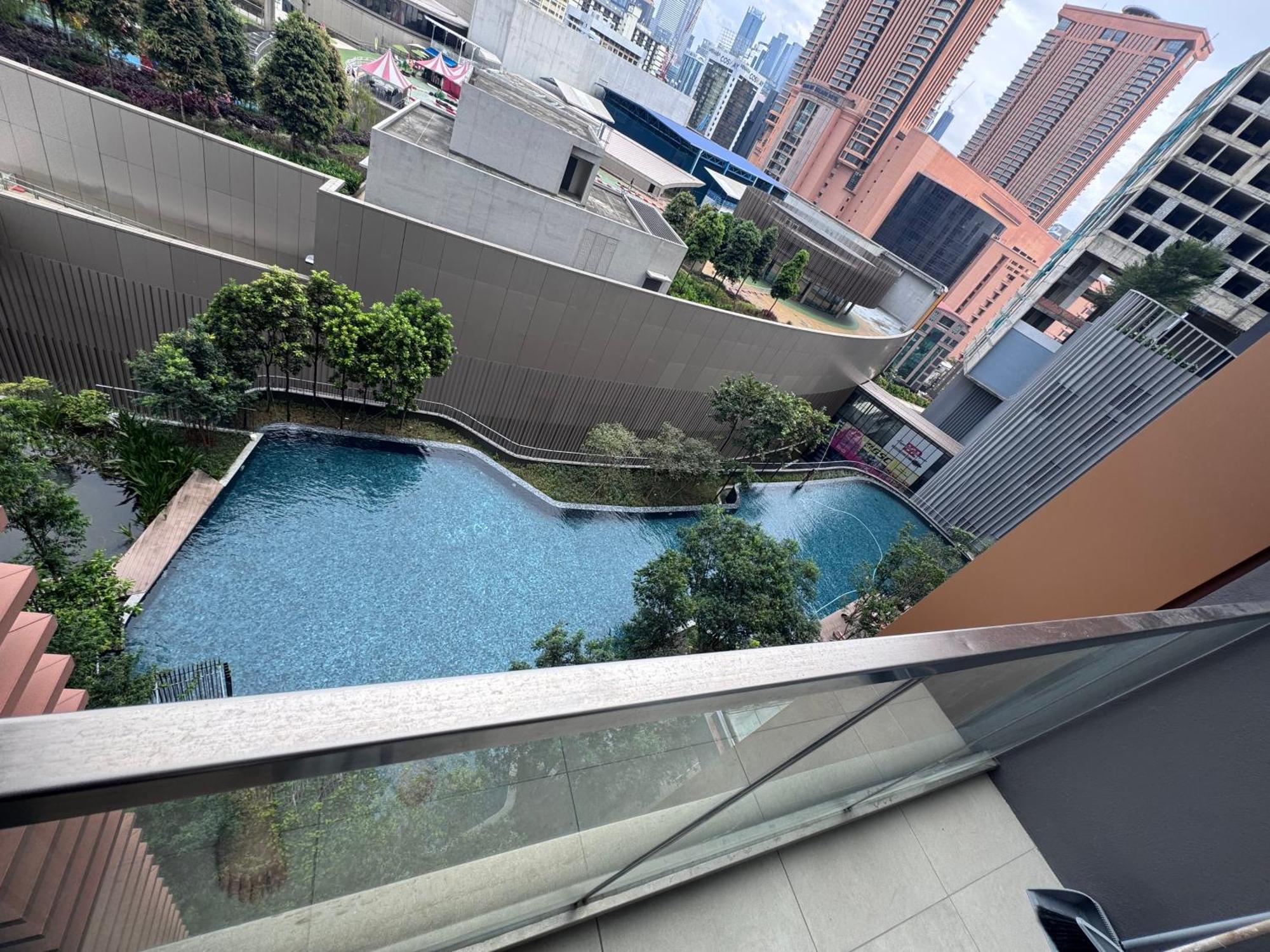 Infinity Pool Suite Bukit Bintang Lalaport Bbcc Куала-Лумпур Экстерьер фото